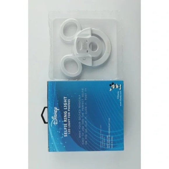 New in box Disney Mickey Selfie Ring Adjustable Light White - Picture 4 of 5